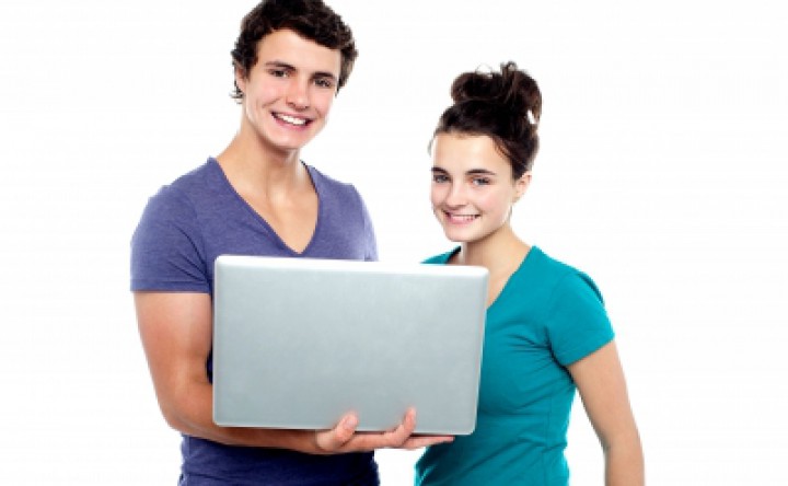 Los jóvenes interactúan con las marcas a través de las redes sociales